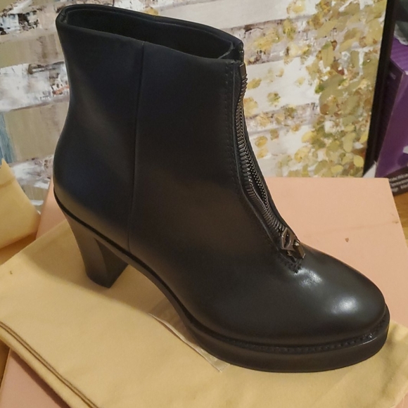 Acne Studios Elise Zip Black Leather Bootie | EU40 - Picture 4 of 7